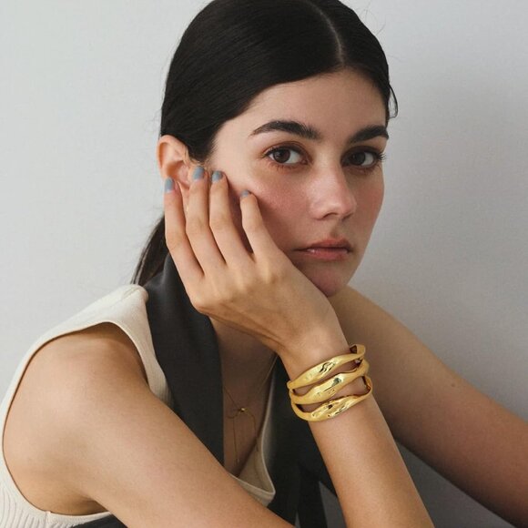 Bold Gold Chunky Cuff Bracelet for Women with Hammered Finish, Adjustable Irregu - Picture 3 of 8